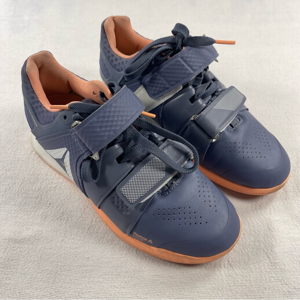Reebok Women’s size 6 Navy and Peach Training Shoes weight lifting powerlift